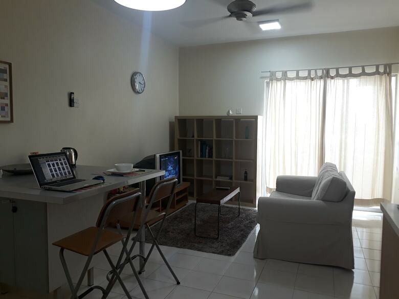 1 Room Apartment Vista Pinggiran- Equine