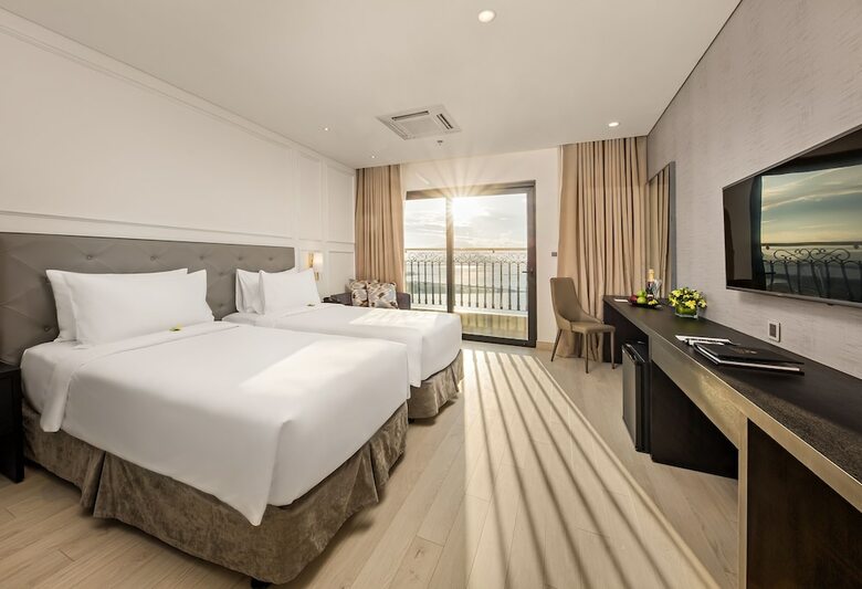 Hotel Danang Golden Bay