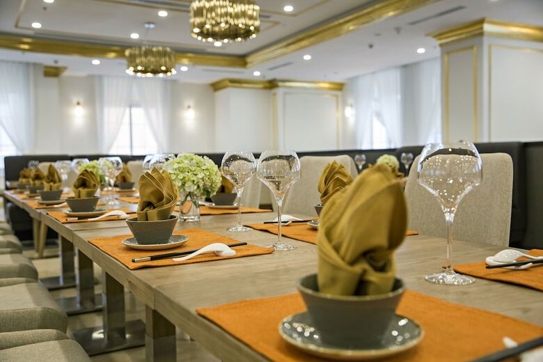 Hotel Danang Golden Bay