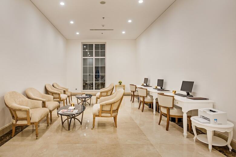 Hotel Danang Golden Bay