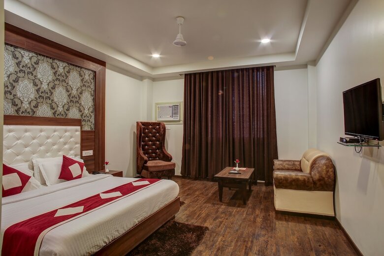 Hotel The Royal Krishna