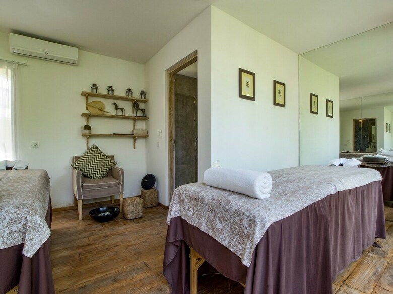 Villa Mannao Estate