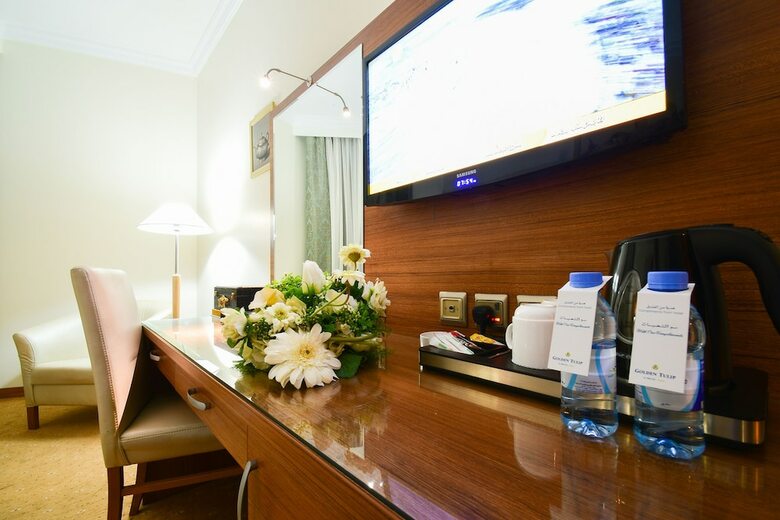 Hotel Golden Tulip Al Mektan