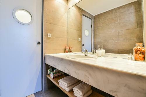 Hotel Athens Way Lofts