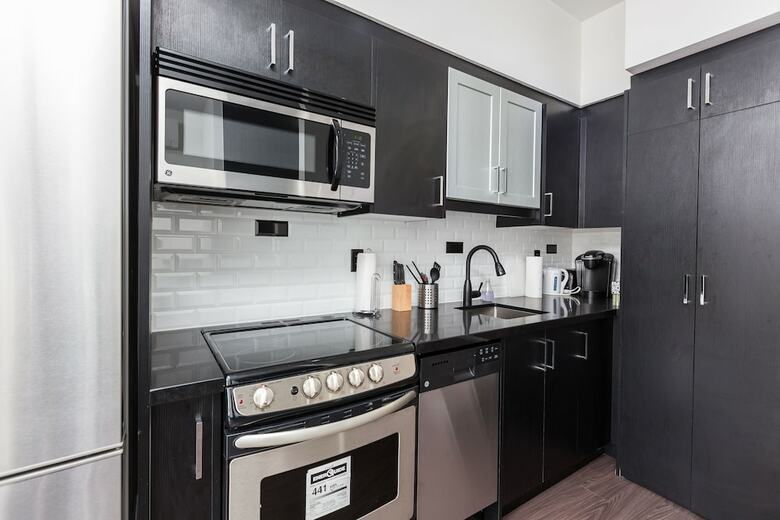 Apartamentos Applewood Suites - West Queen West Lofts