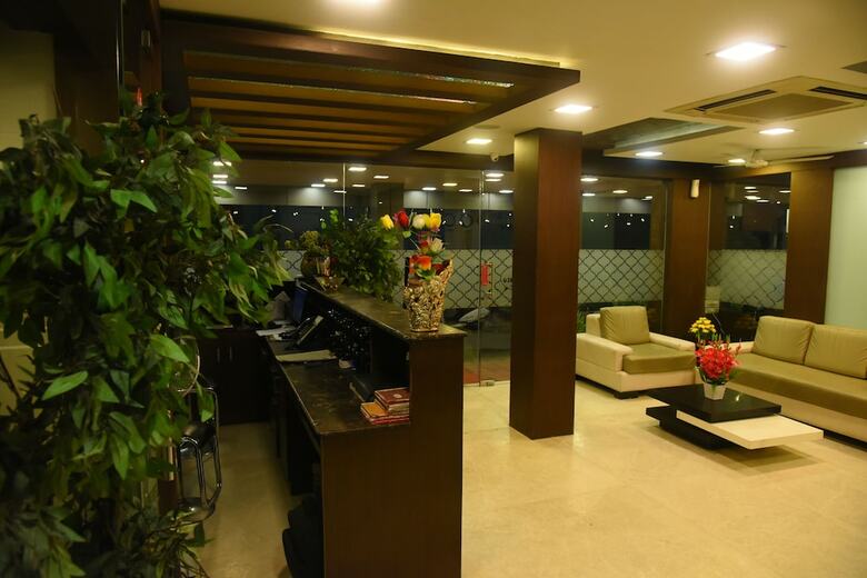 Hotel Greens Gate
