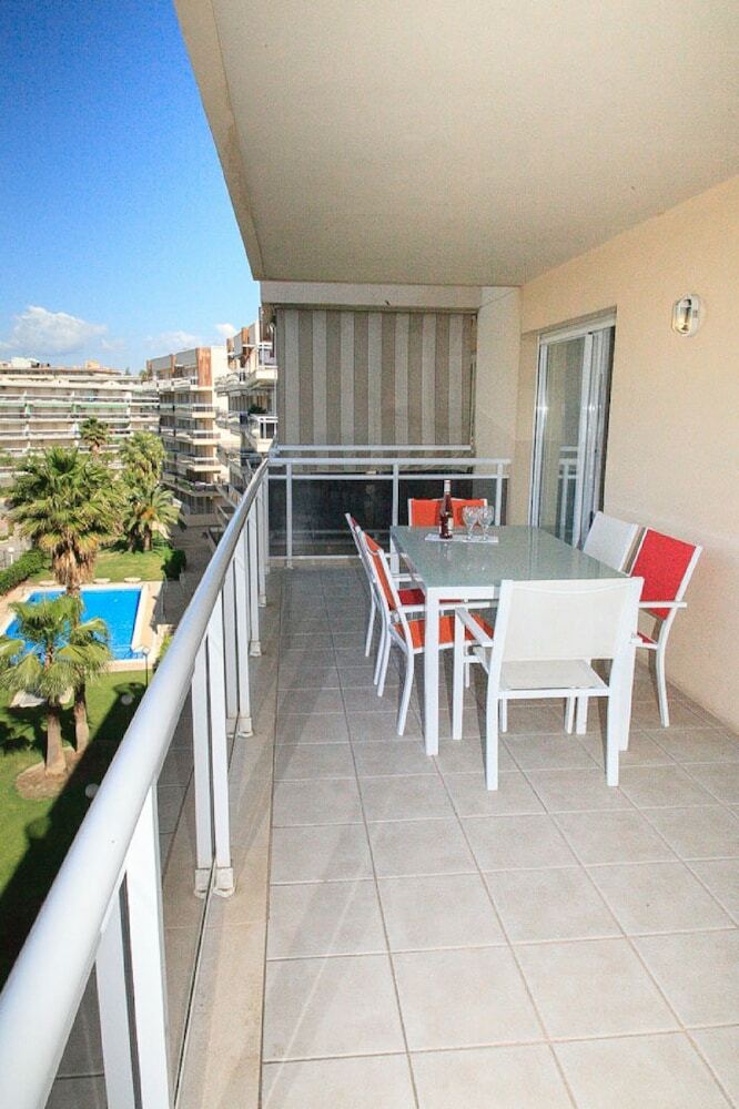 Apartamentos Ventura Park
