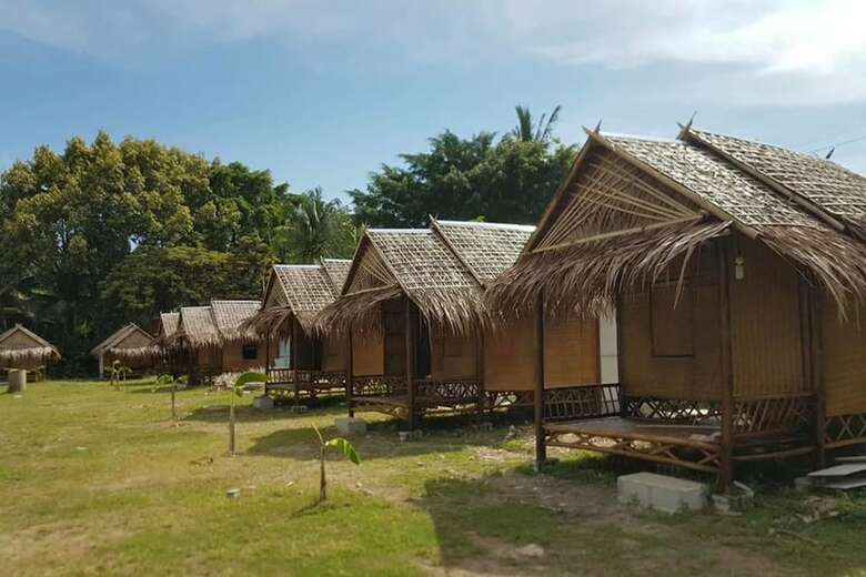 Hotel Lanta Local Hut