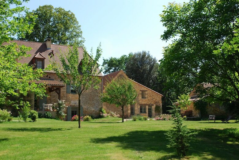 Hotel La Roche D'esteil