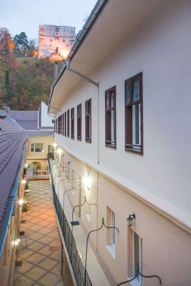 Hotel Safrano Palace