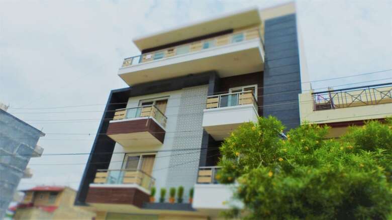 Hotel Sai Village Cyber Park