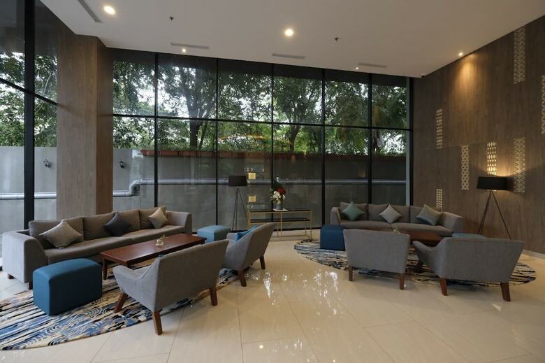 Hotel Ayola Lippo Cikarang
