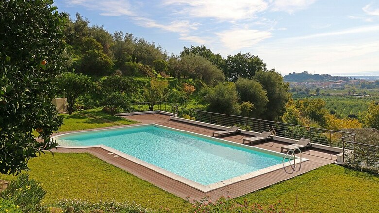 Hotel Sik� Holiday Home