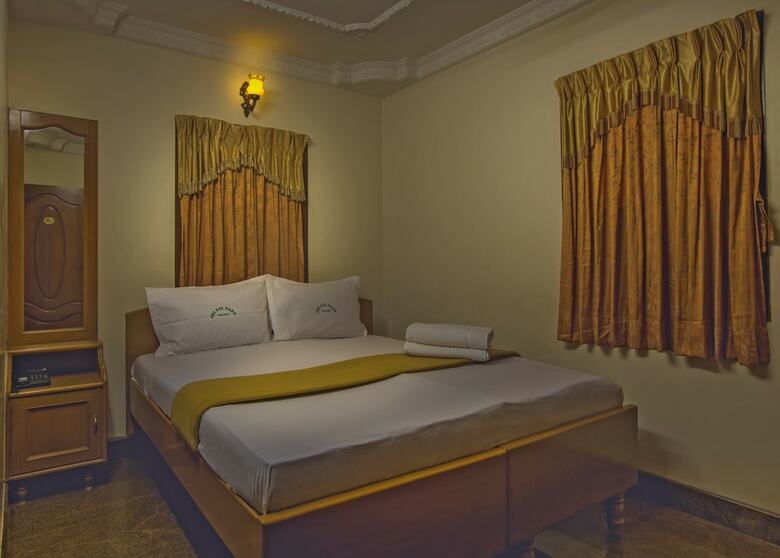 Hotel Sri Sai Park