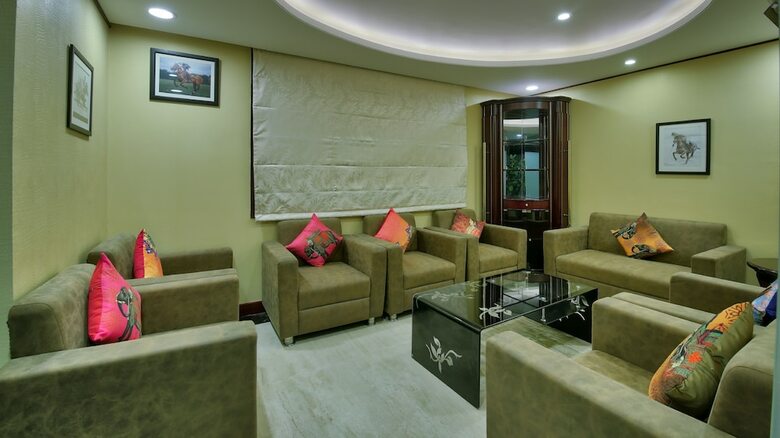 Hotel Polo Inn & Suites