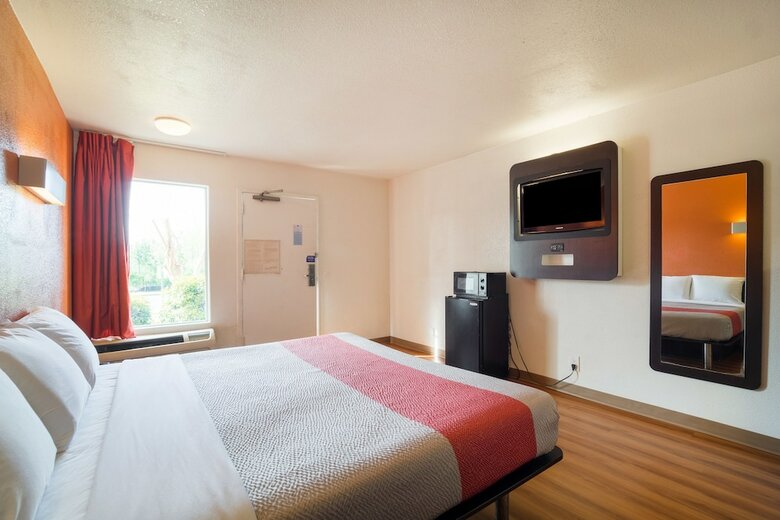 Hotel Motel 6 Augusta