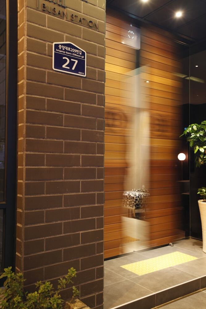 Brown Dot Hotel Business Busan Station