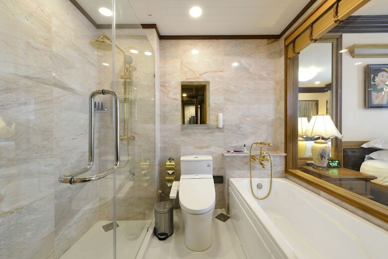 Peak Nimman Prestige Hotel