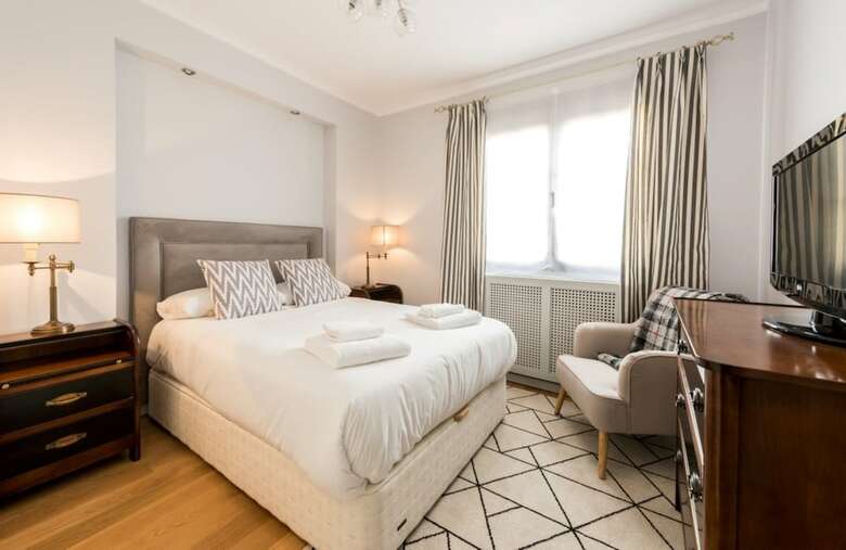 Apartamentos Alcal� City Center
