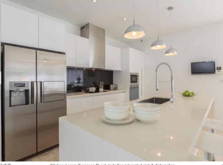 Villa 3 Bedroomed Luxury Ban Tai