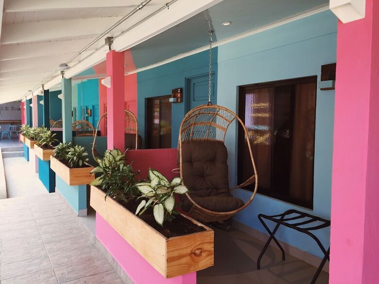 Hostal Jaco Surf Camps By Selina Surf Club
