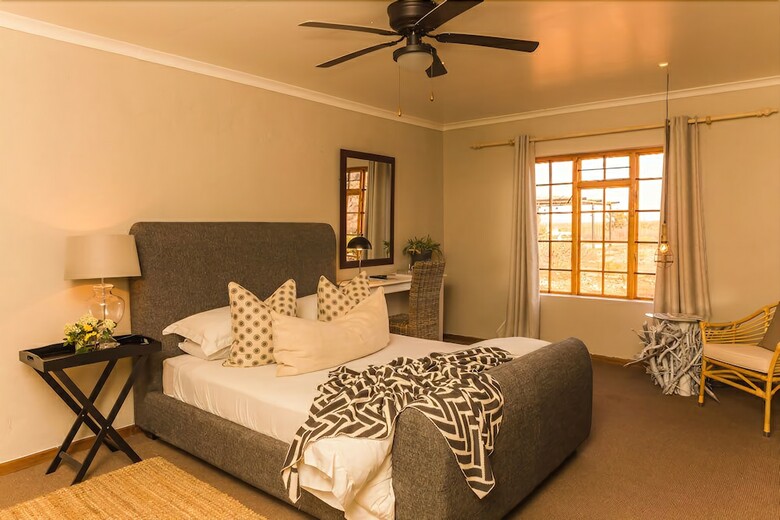 Hotel Sweetfontein Boutique Farm Lodge