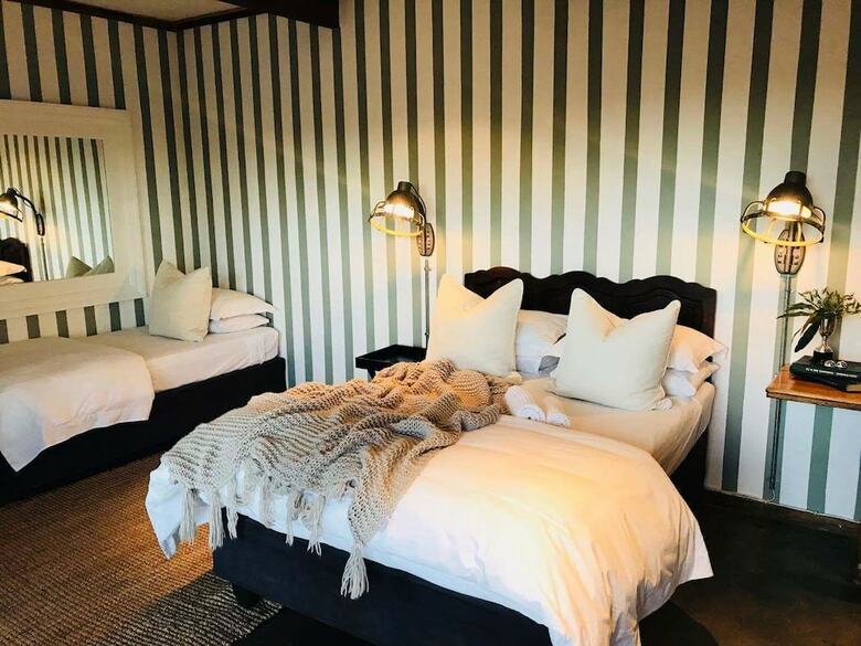 Hotel Sweetfontein Boutique Farm Lodge