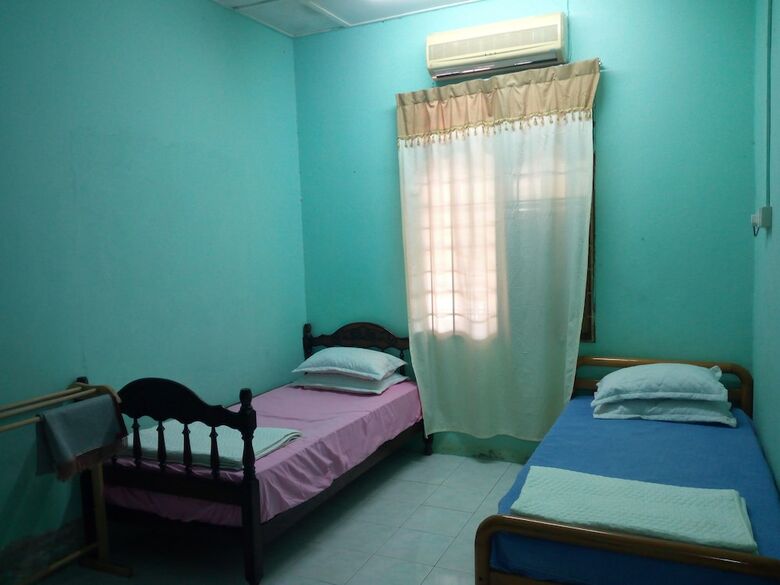 Shima Homestay