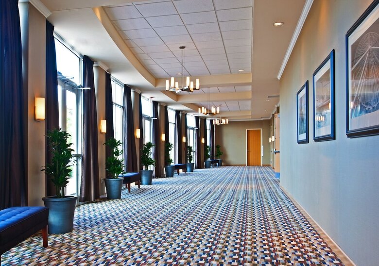 Hotel Doubletree By Hilton Chicago Midway Airport