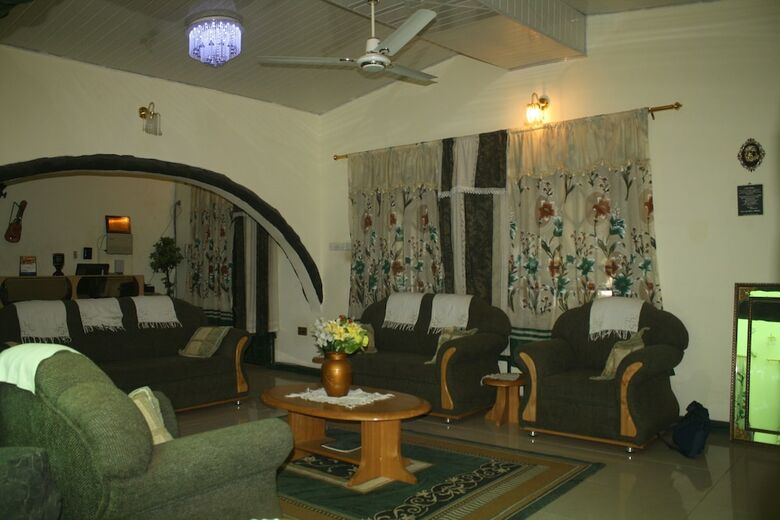 Hotel Godville Guest House