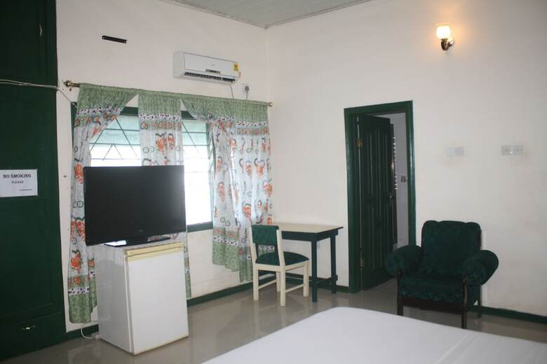 Hotel Godville Guest House