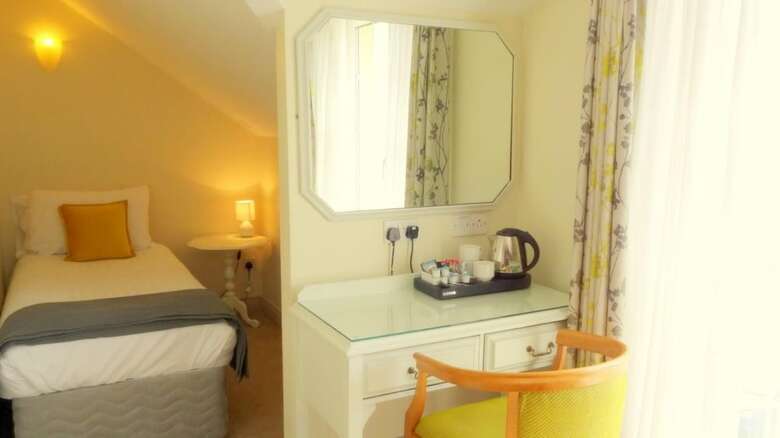 Hotel The Lough & Quay