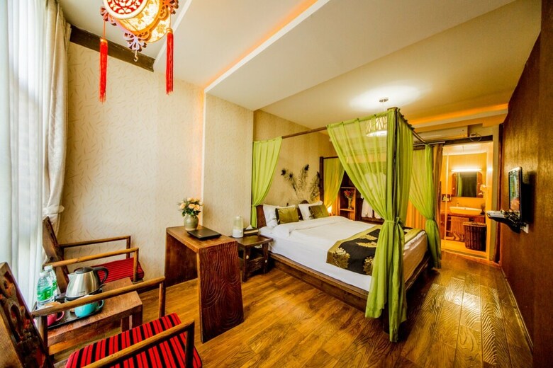 Hostal Lirenju Zhenpin Inn