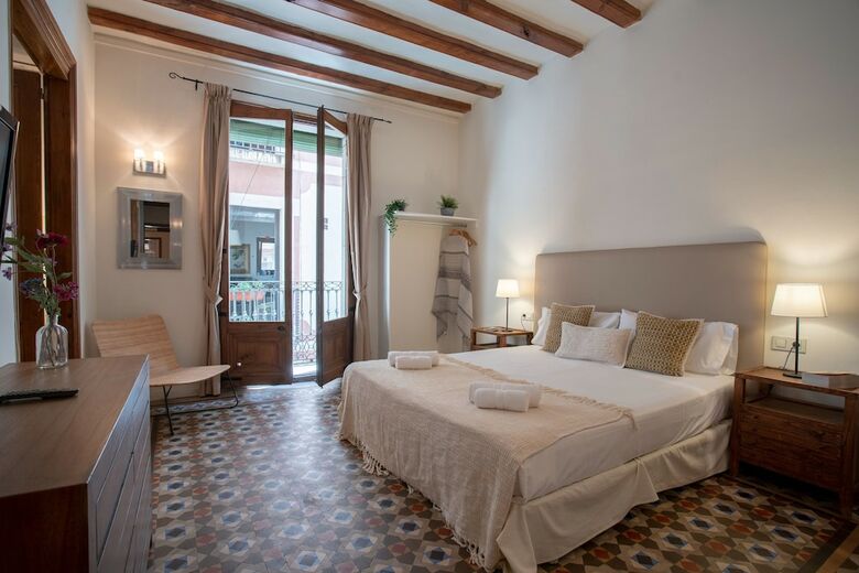 Habitat Apartments Ferran