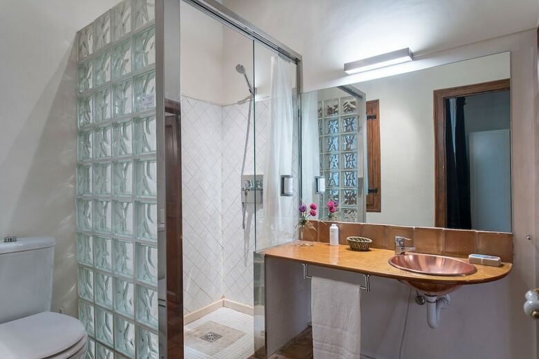 Habitat Apartments Ferran