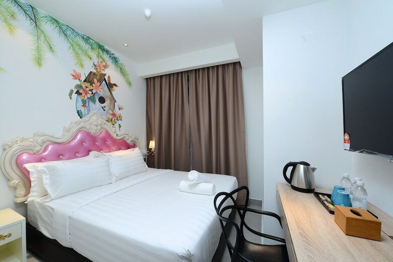 Hotel De Art Usj 21