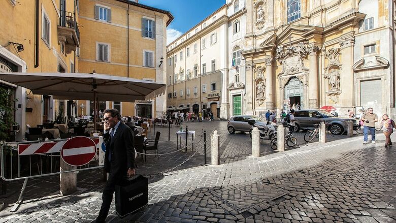 Apartamento Rental In Rome Rondanini View