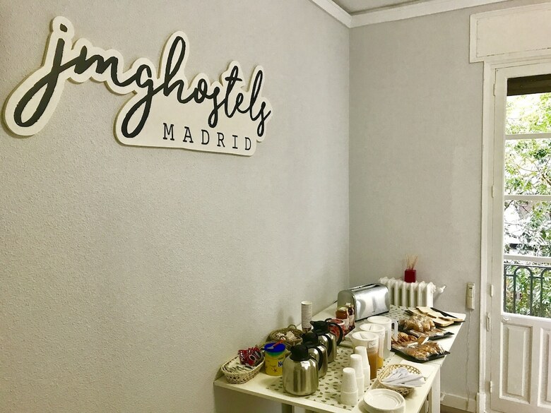 Hostal Jmg Hostel Madrid