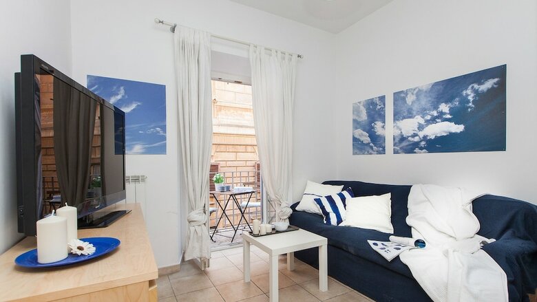 Apartamento Rental In Rome Arenula Balcony