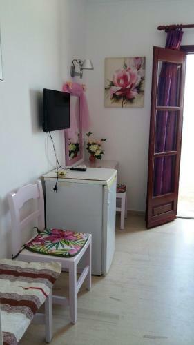 Hotel Christina Pansion- Adults Only
