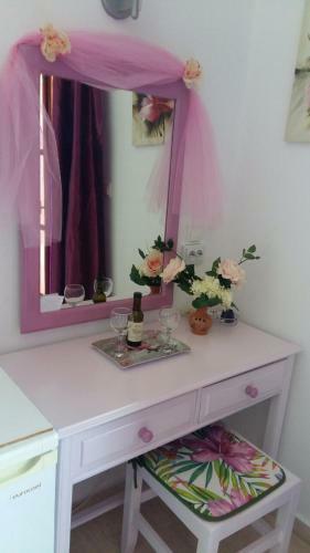 Hotel Christina Pansion- Adults Only