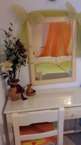 Hotel Christina Pansion- Adults Only