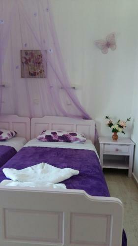 Hotel Christina Pansion- Adults Only