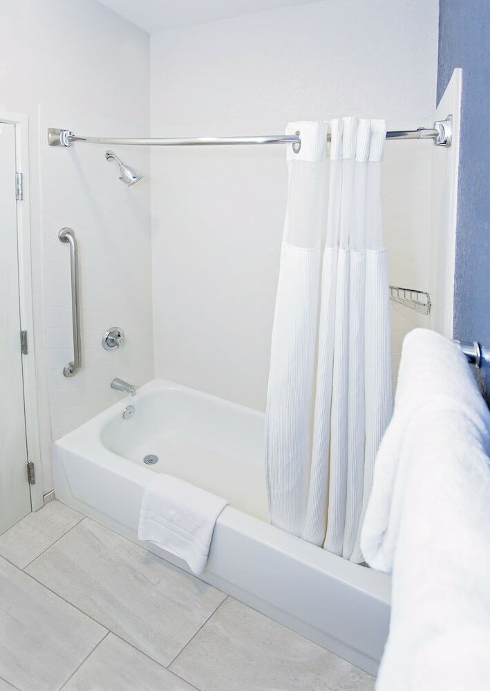 Hotel Fairfield Inn By Marriott Hays