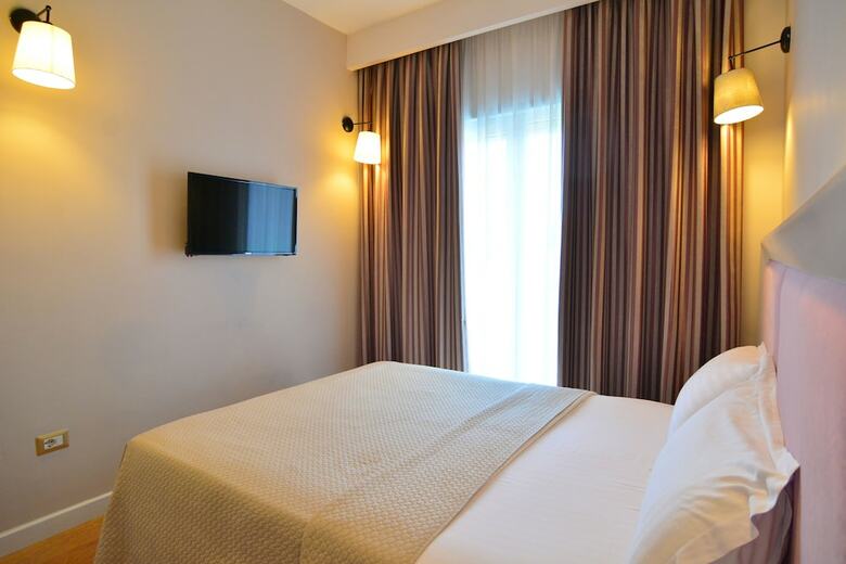 Hotel Sandy Beach Resort