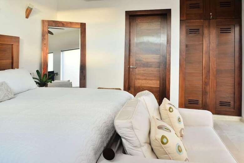 Apartamentos Las Olas Downtown Condos By Playa Paradise