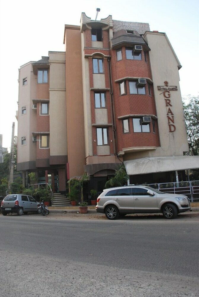 Hotel Royal Castle Grand