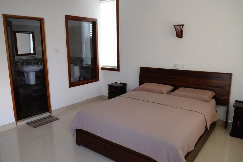So What Boutique Hotel