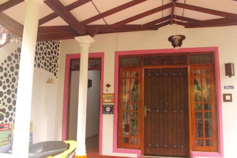 Hotel Shasee Rest -mirissa Sri Lanaka
