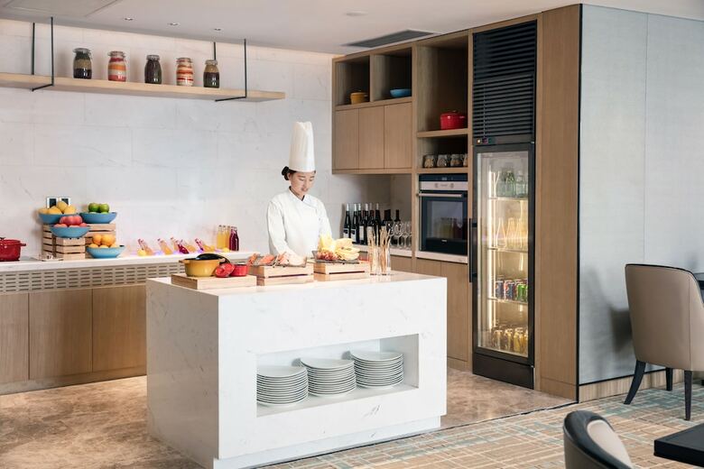Hotel Courtyard By Marriott Zhengzhou Airport